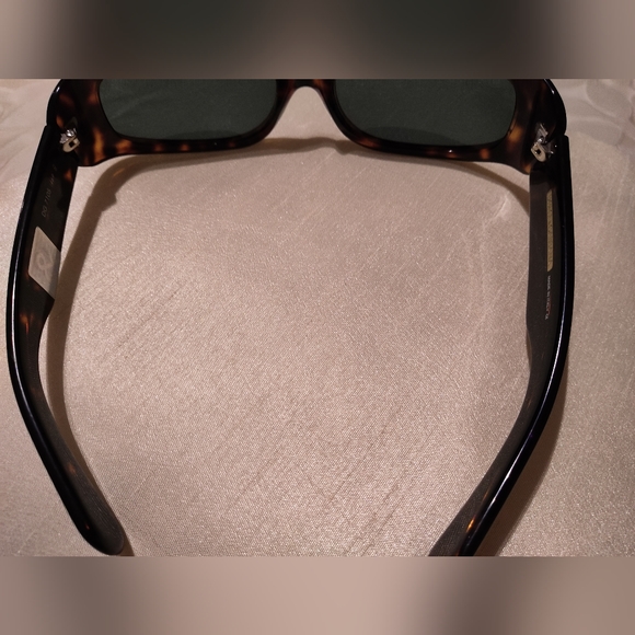 Authentic Dolce & Gabbana women sunglasses - Picture 6 of 11